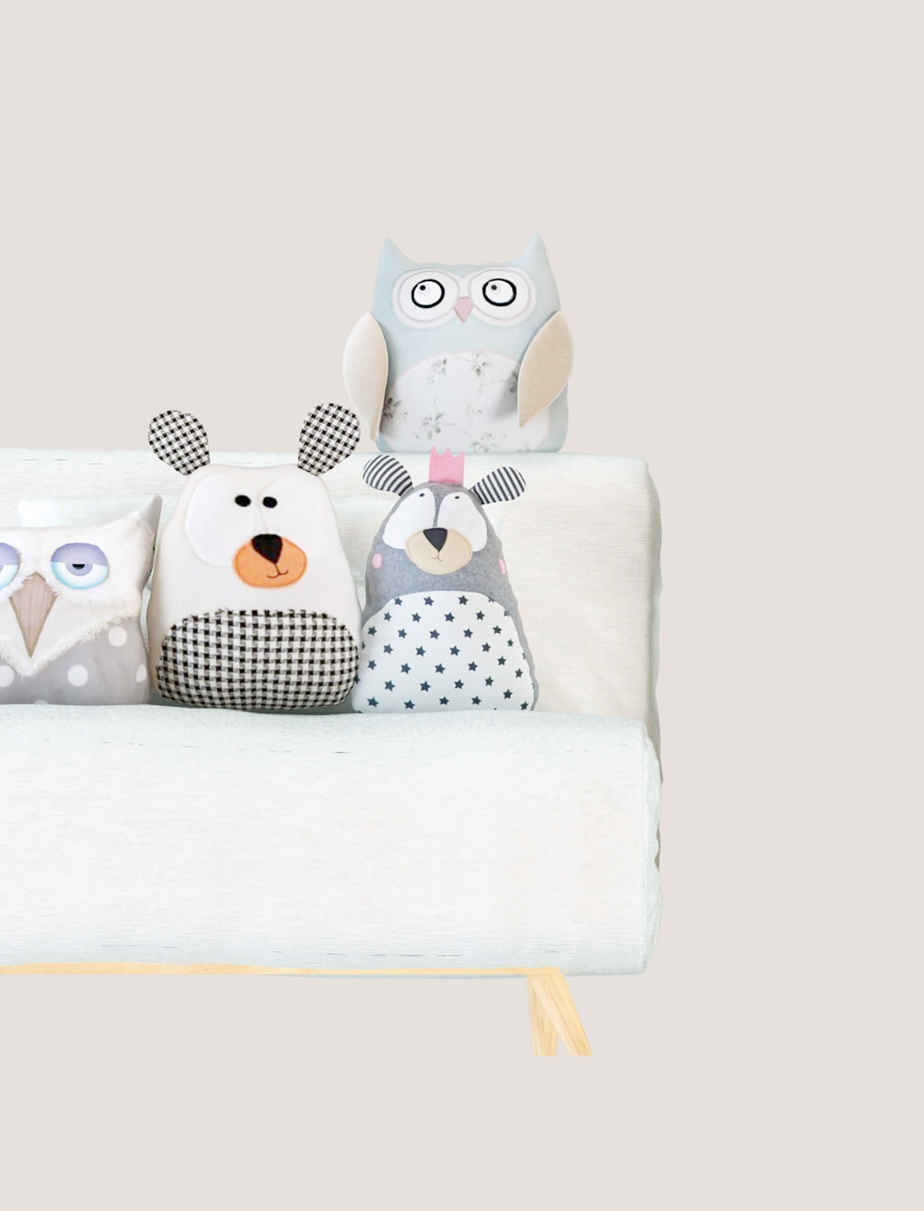 Foldable Sofa with Pillows